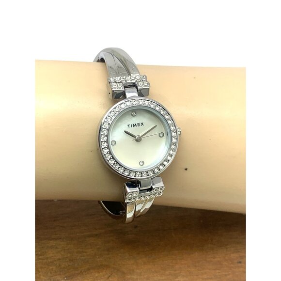 Timex Women's Watch TW2W62200 Quartz Gemmed Mother of Pearl Dial Steel 24mm - Picture 10 of 13